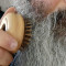 POP-UP BEARD BRUSH