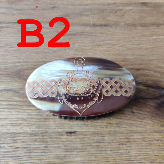 BEARD BRUSH XL - HORN & PEARWOOD